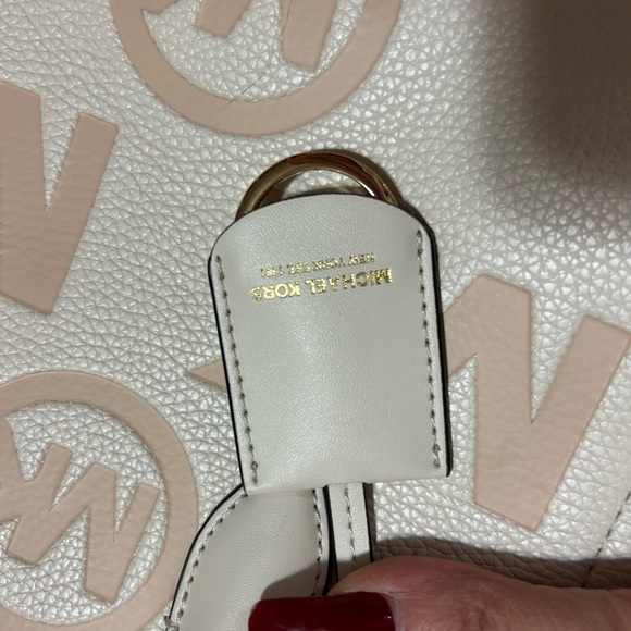 Authentic Michael kors new - Picture 4 of 10